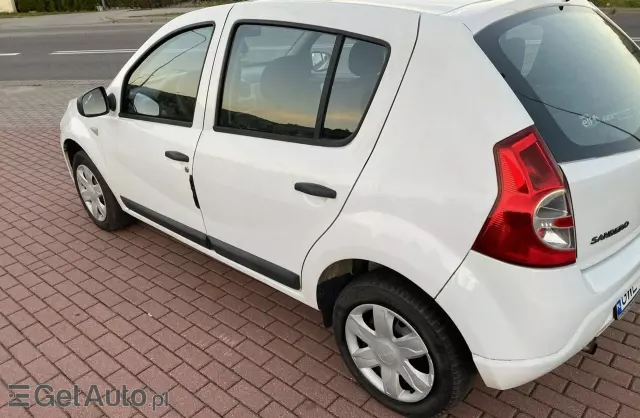 DACIA Sandero 