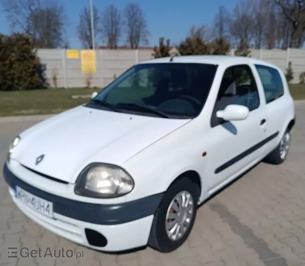 RENAULT Clio 