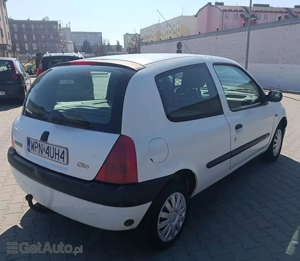 RENAULT Clio 