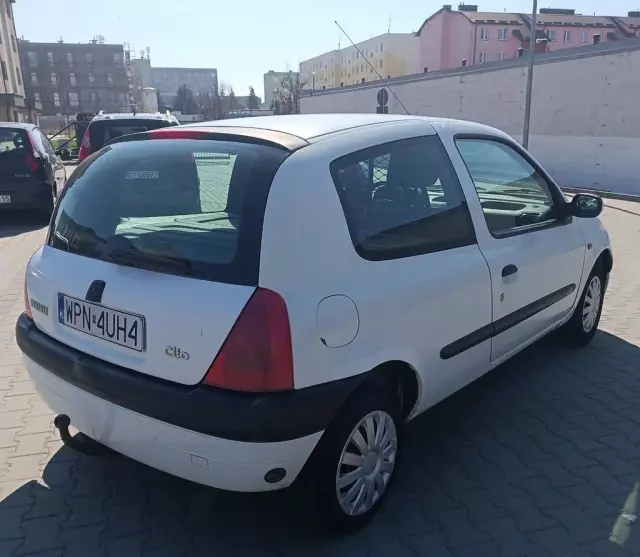 RENAULT Clio 