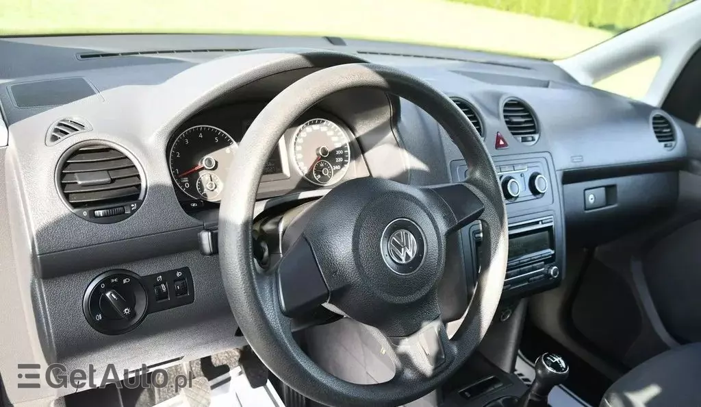 VOLKSWAGEN Caddy California 