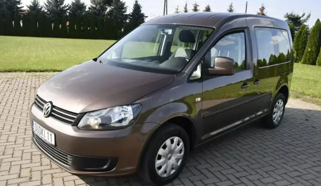 VOLKSWAGEN Caddy California 