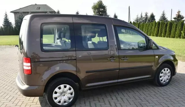 VOLKSWAGEN Caddy California 