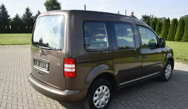 VOLKSWAGEN Caddy California 