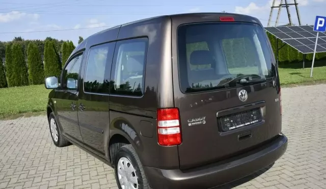 VOLKSWAGEN Caddy California 