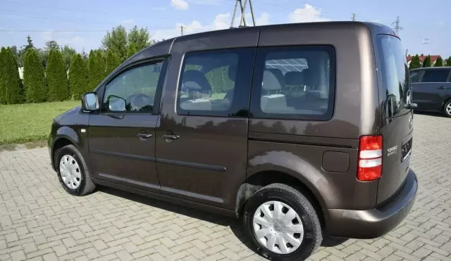 VOLKSWAGEN Caddy California 