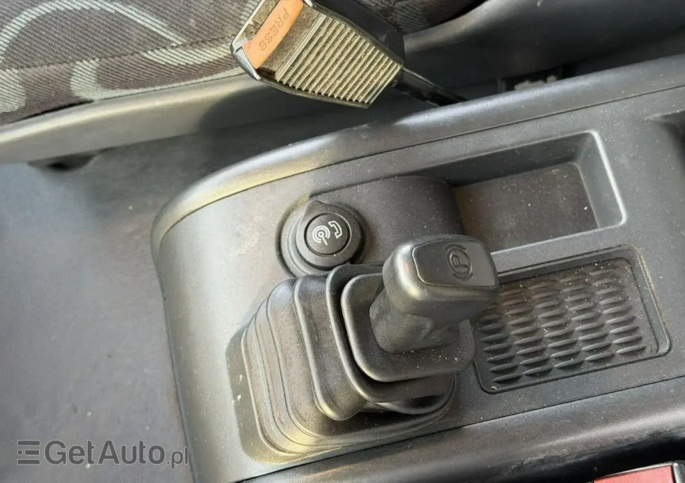 IVECO EUROCARGO 120E25 E6 Laweta Zagłebiana Platforma Pomoc Drogowa 