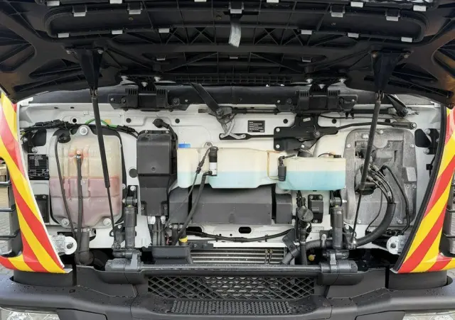 IVECO EUROCARGO 120E25 E6 Laweta Zagłebiana Platforma Pomoc Drogowa 