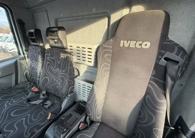 IVECO EUROCARGO 120E25 E6 Laweta Zagłebiana Platforma Pomoc Drogowa 