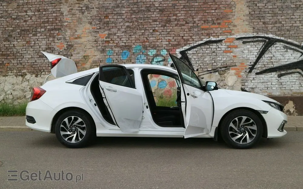 HONDA Civic 2.0 i-VTEC LX CVT