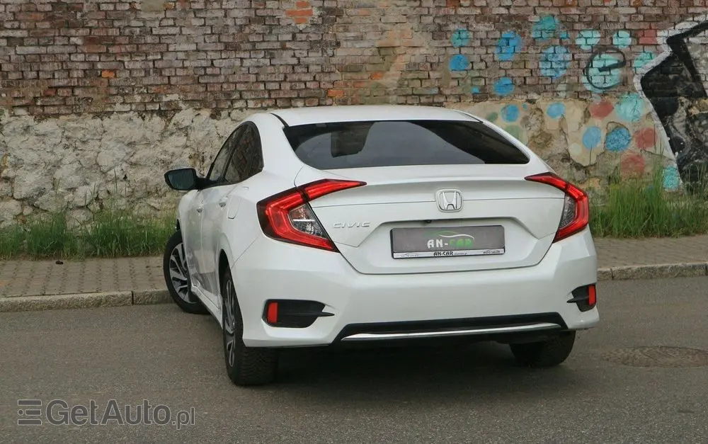 HONDA Civic 2.0 i-VTEC LX CVT