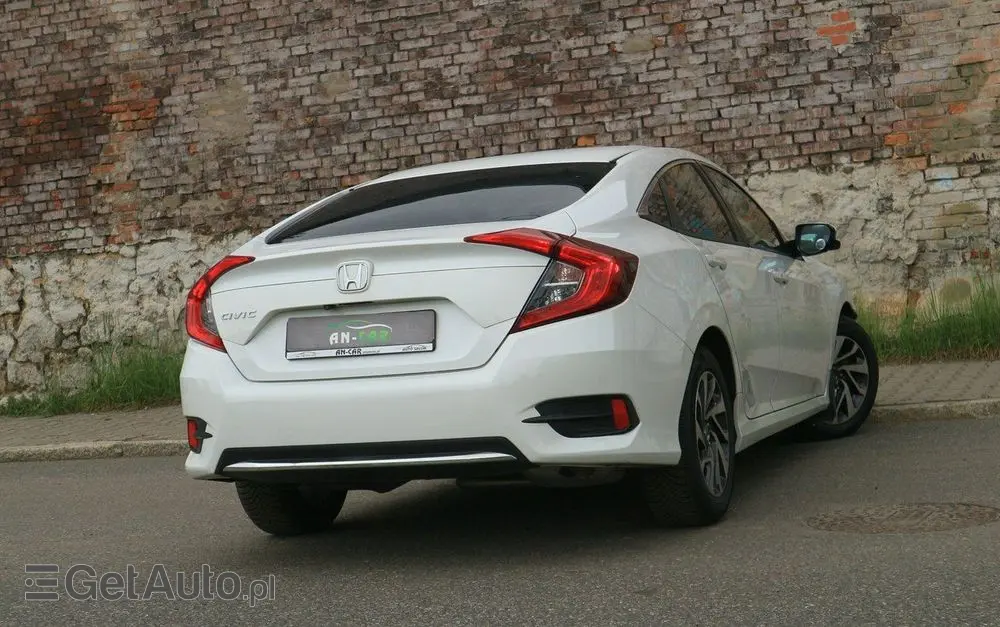 HONDA Civic 2.0 i-VTEC LX CVT