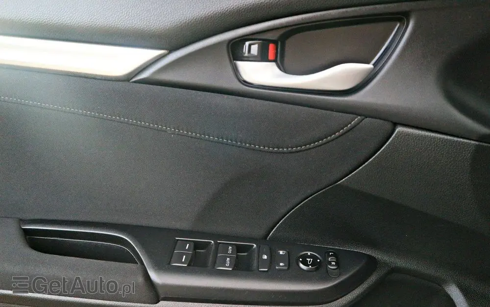 HONDA Civic 2.0 i-VTEC LX CVT