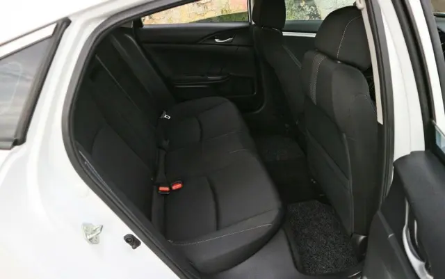 HONDA Civic 2.0 i-VTEC LX CVT