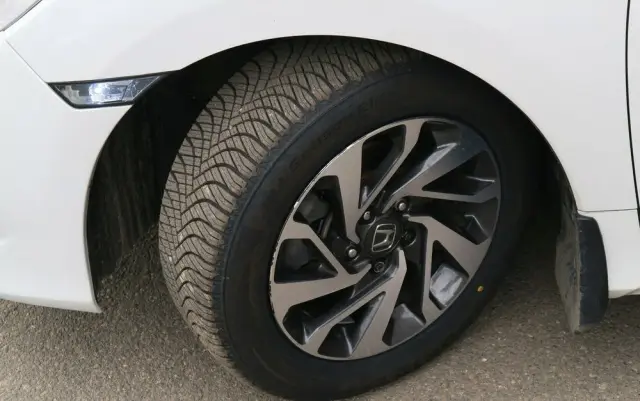 HONDA Civic 2.0 i-VTEC LX CVT