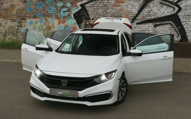 HONDA Civic 2.0 i-VTEC LX CVT