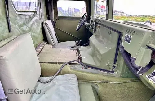HUMMER H1 