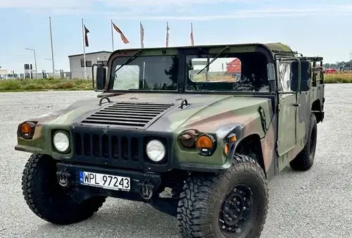 HUMMER H1 