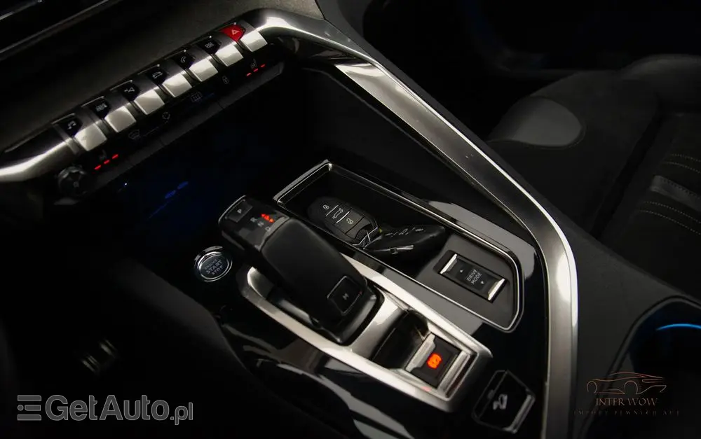 PEUGEOT 5008 1.6 PureTech GT Pack S&S EAT8