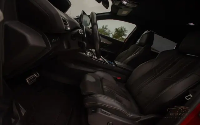 PEUGEOT 5008 1.6 PureTech GT Pack S&S EAT8