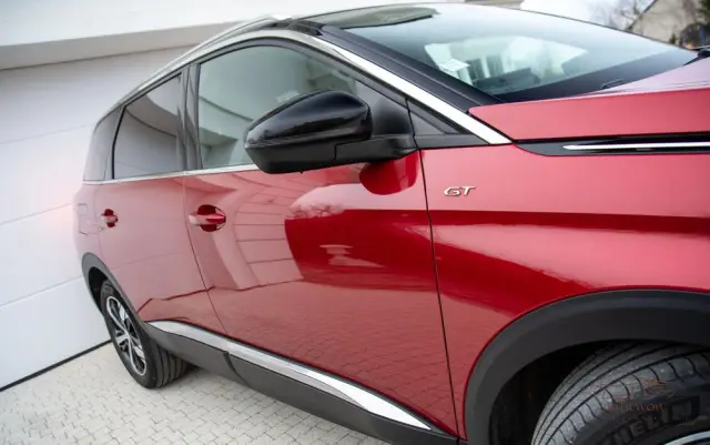 PEUGEOT 5008 1.6 PureTech GT Pack S&S EAT8