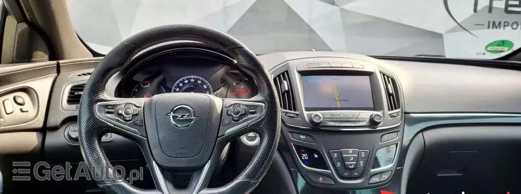 OPEL Insignia 