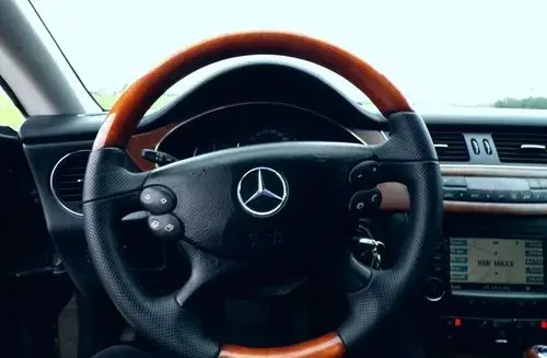 MERCEDES-BENZ CLS 