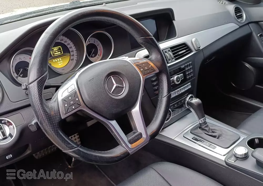 MERCEDES-BENZ Klasa C 250 CGI BlueEff Avantgarde