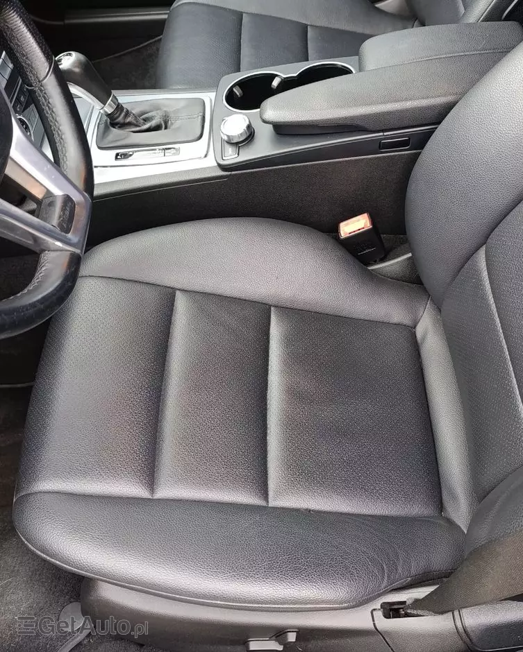 MERCEDES-BENZ Klasa C 250 CGI BlueEff Avantgarde
