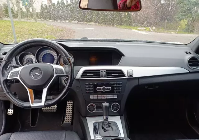 MERCEDES-BENZ Klasa C 250 CGI BlueEff Avantgarde