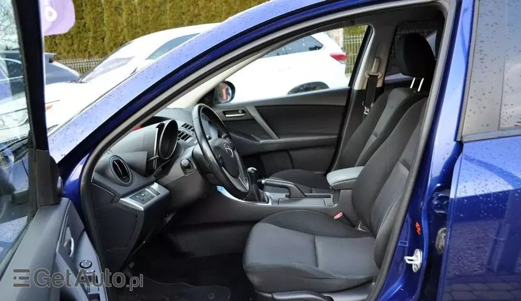 MAZDA 3 1.6i (105 KM)