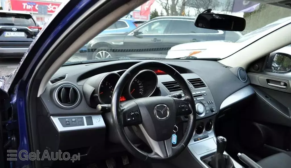 MAZDA 3 1.6i (105 KM)