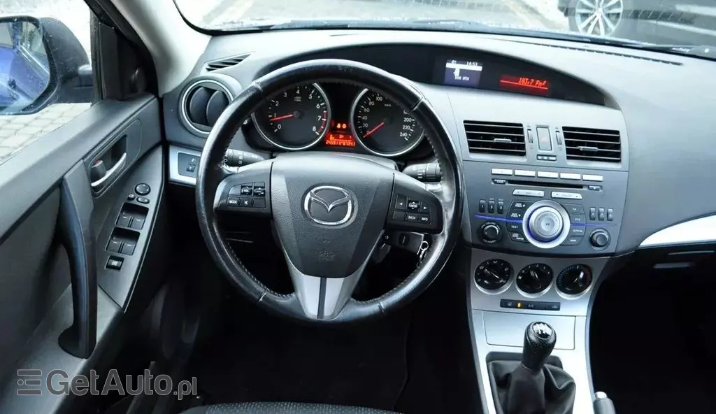 MAZDA 3 1.6i (105 KM)