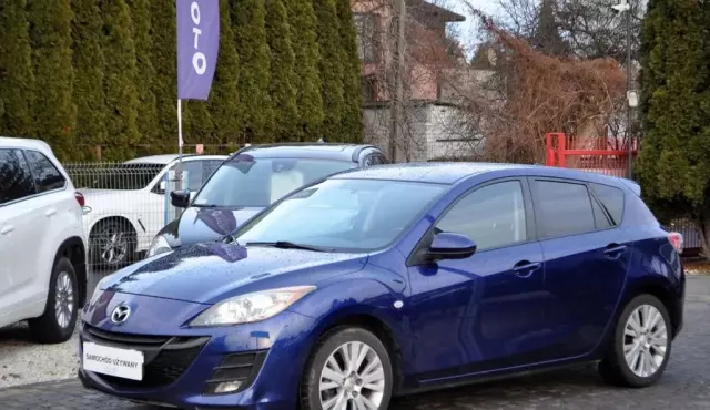 MAZDA 3 1.6i (105 KM)