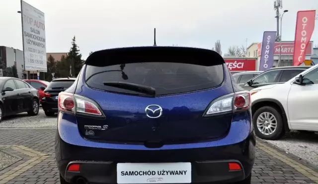 MAZDA 3 1.6i (105 KM)