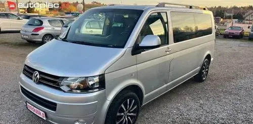 VOLKSWAGEN Caravelle 