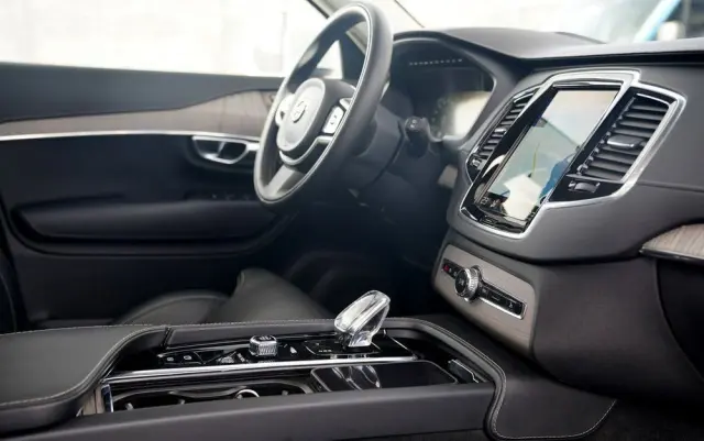 VOLVO XC 90 