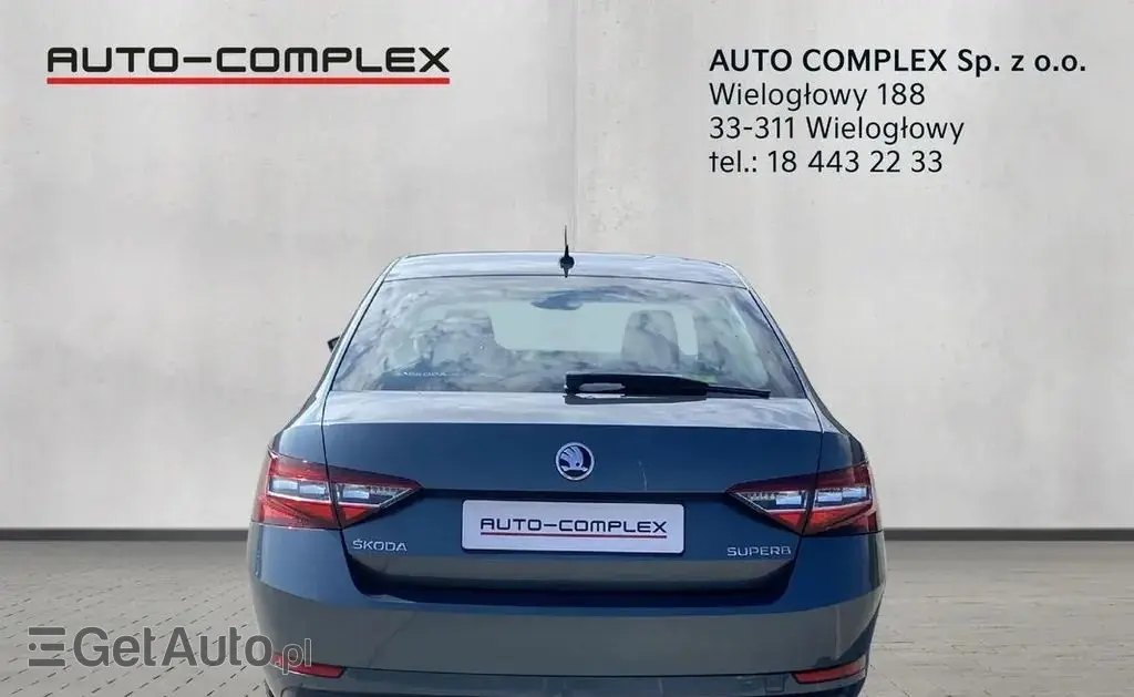 SKODA Superb 