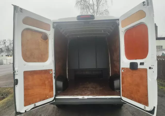 FIAT Ducato MAXI Brygadówka 7 osób 
