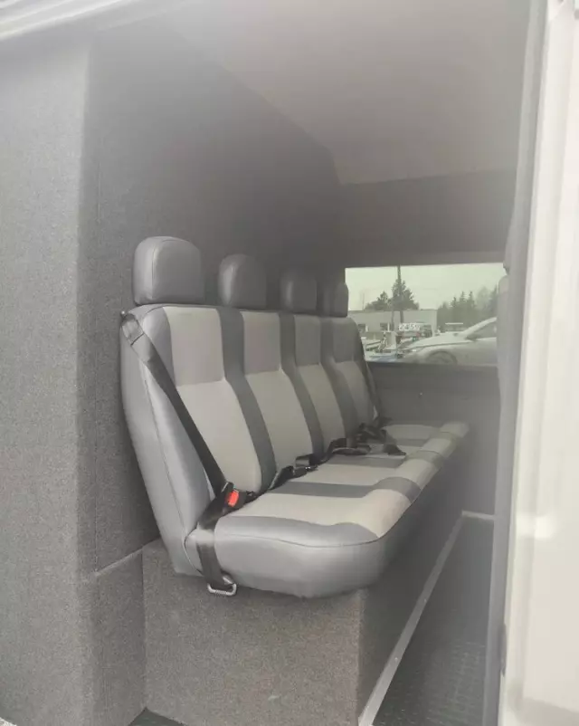 FIAT Ducato MAXI Brygadówka 7 osób 