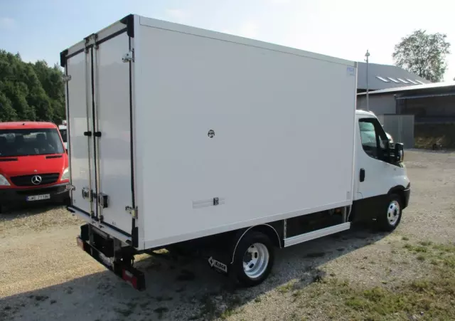 IVECO Daily 35C13 chłodnia Mroźnia na bliźniaku 35-130 Thermo King agregat 
