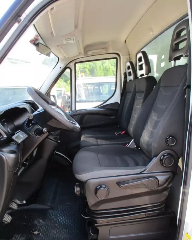 IVECO Daily 35C13 chłodnia Mroźnia na bliźniaku 35-130 Thermo King agregat 