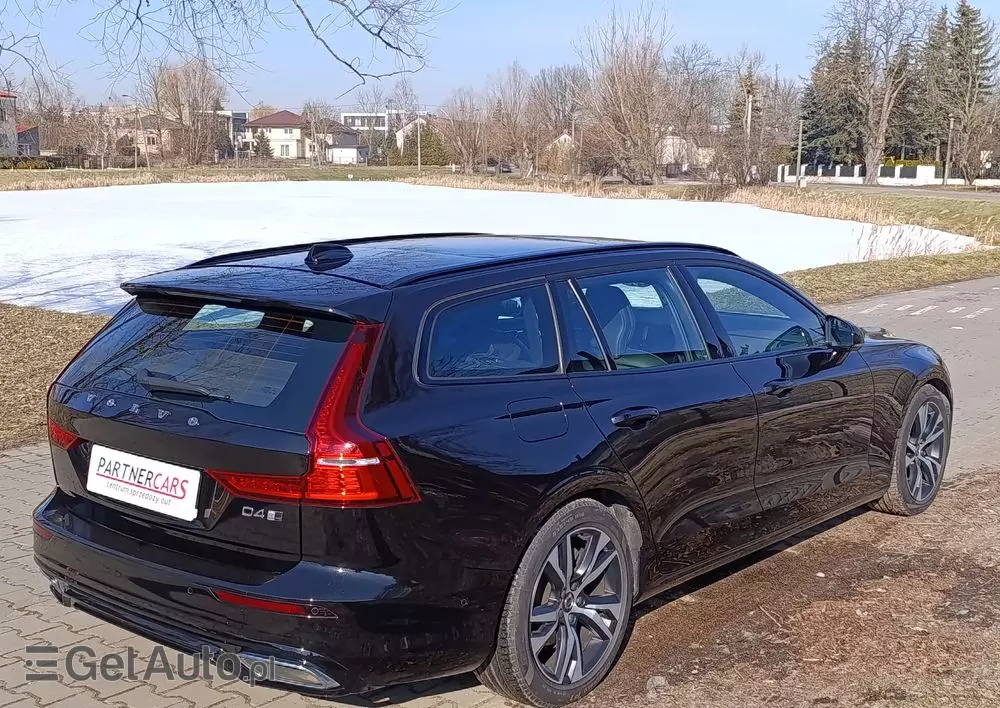 VOLVO V60 D4 AWD Geartronic R-Design