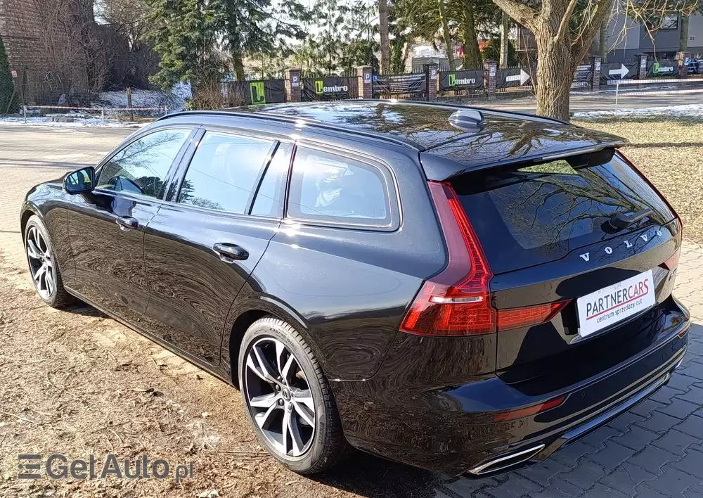 VOLVO V60 D4 AWD Geartronic R-Design
