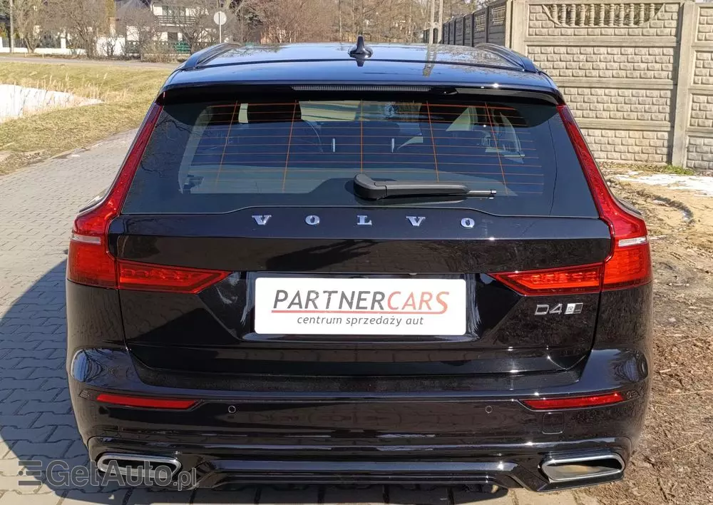 VOLVO V60 D4 AWD Geartronic R-Design