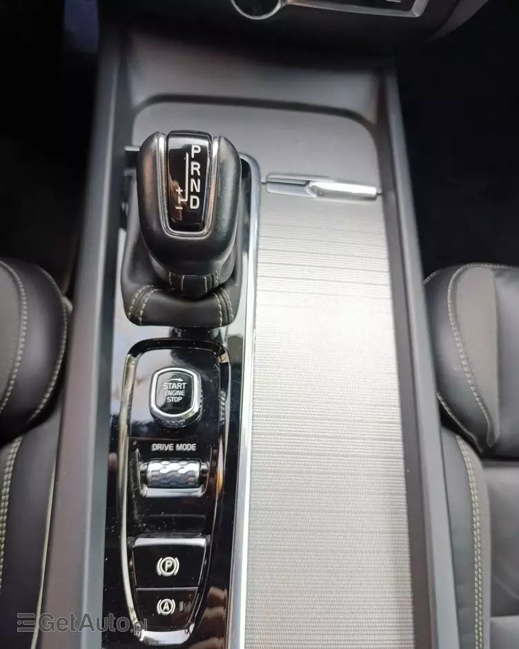 VOLVO V60 D4 AWD Geartronic R-Design
