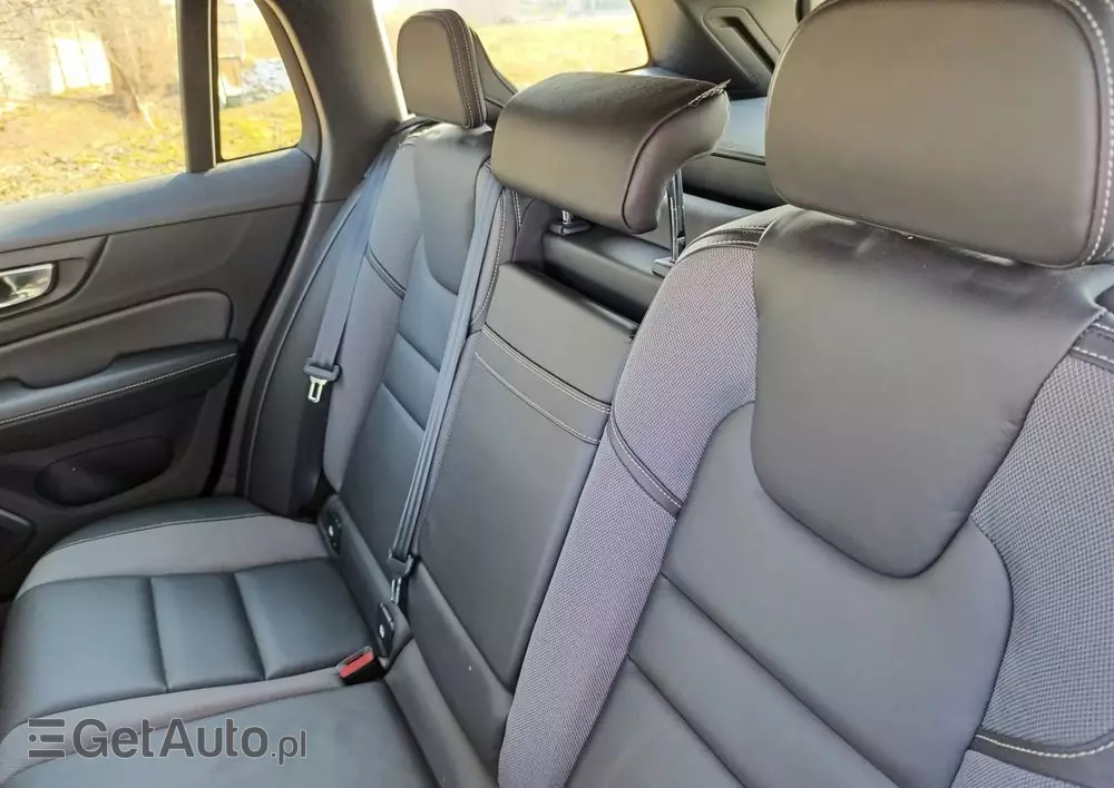 VOLVO V60 D4 AWD Geartronic R-Design