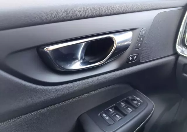 VOLVO V60 D4 AWD Geartronic R-Design