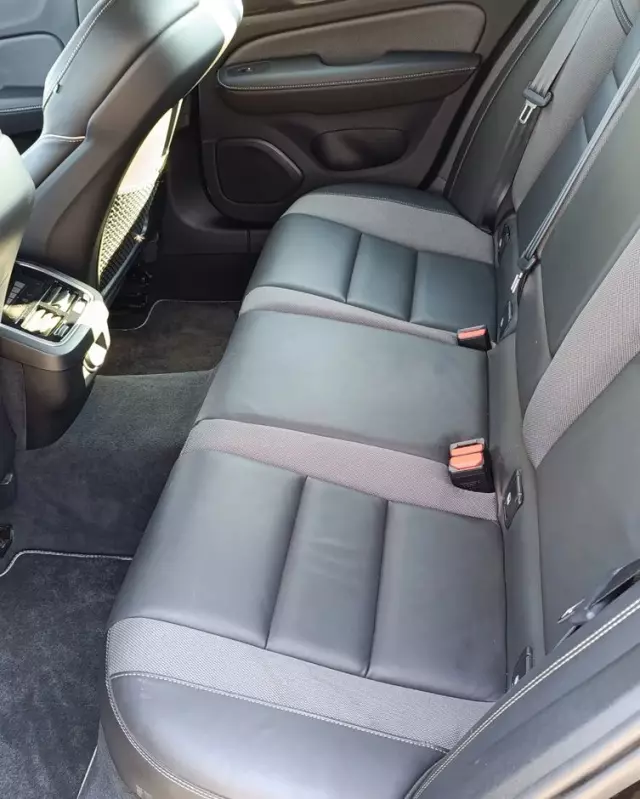 VOLVO V60 D4 AWD Geartronic R-Design