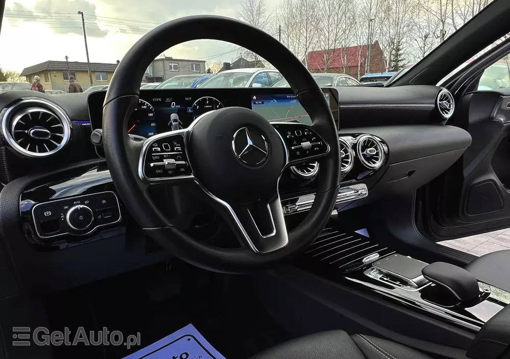 MERCEDES-BENZ Klasa A 200 d 8G-DCT Style